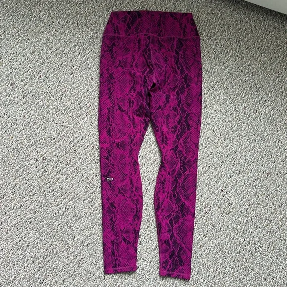 Alo leggings medium - Picture 3 of 5